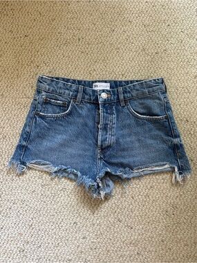 ZARA Mid-Blue Distressed Denim Jean Shorts